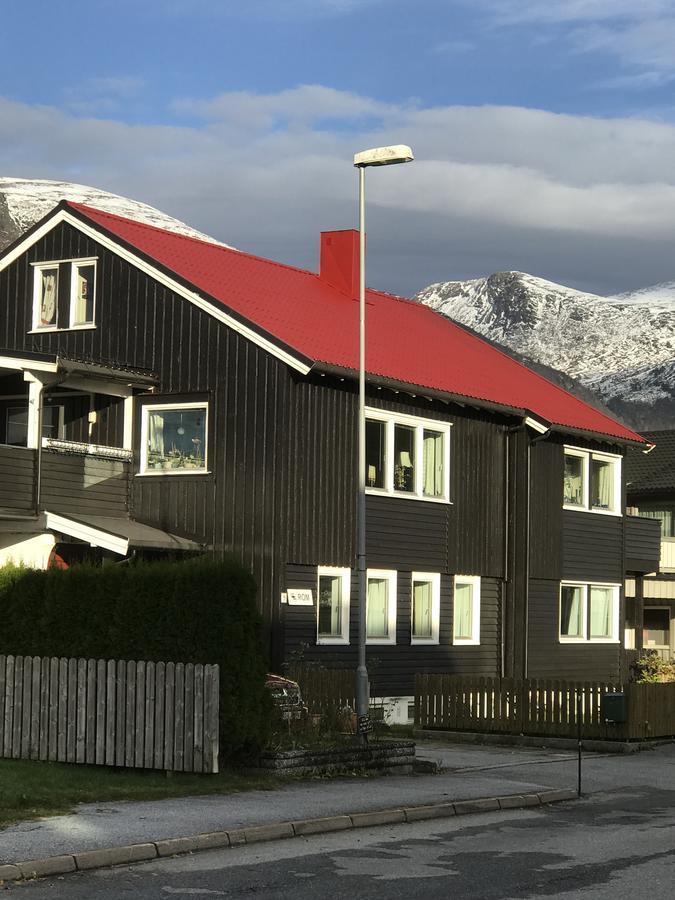 Villa Åndalsnes Exteriör bild